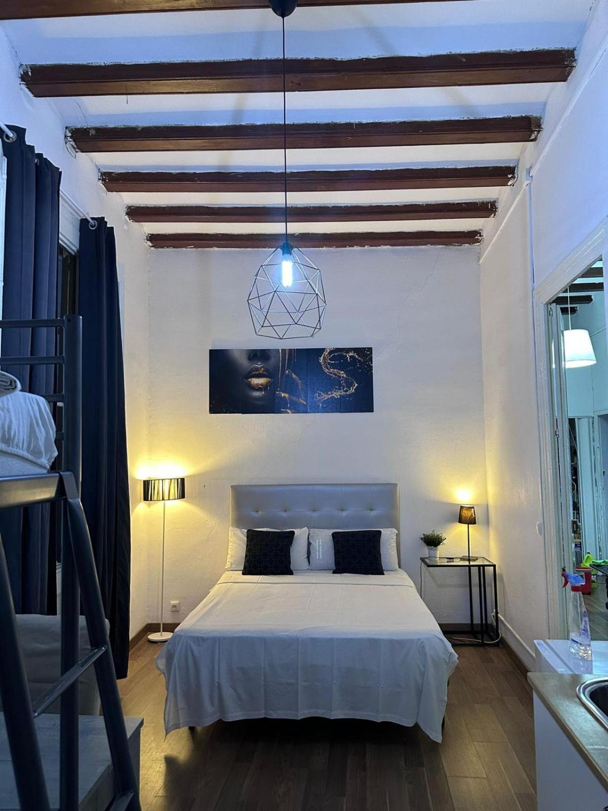 Central Cozy Suite Barcelona Exterior photo